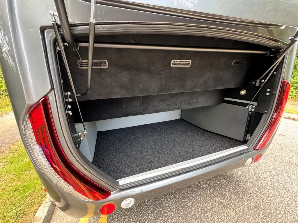 20-seater-minibus-hire-london-side-view-trunk