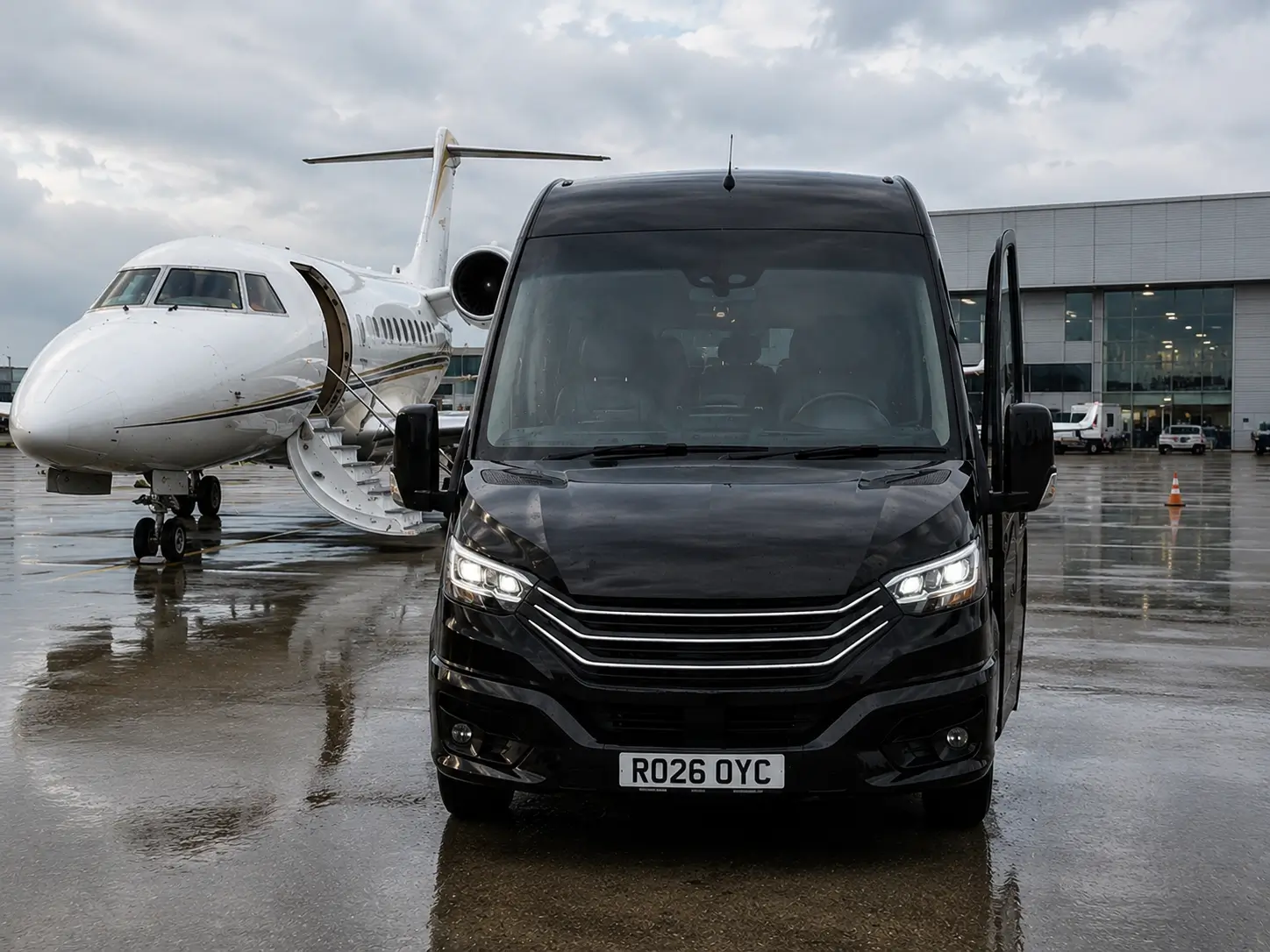corporate-coach-hire-london-private-jet