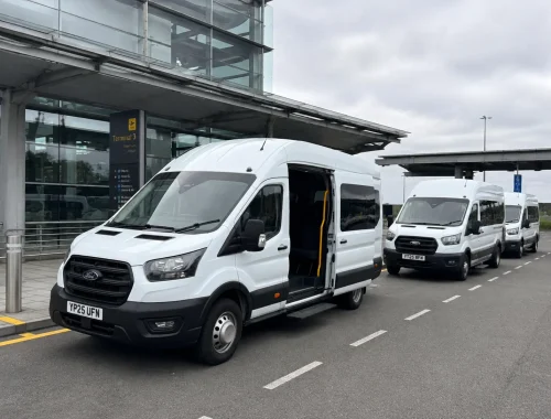 16-seater-minibus-hire-london-fleet airport